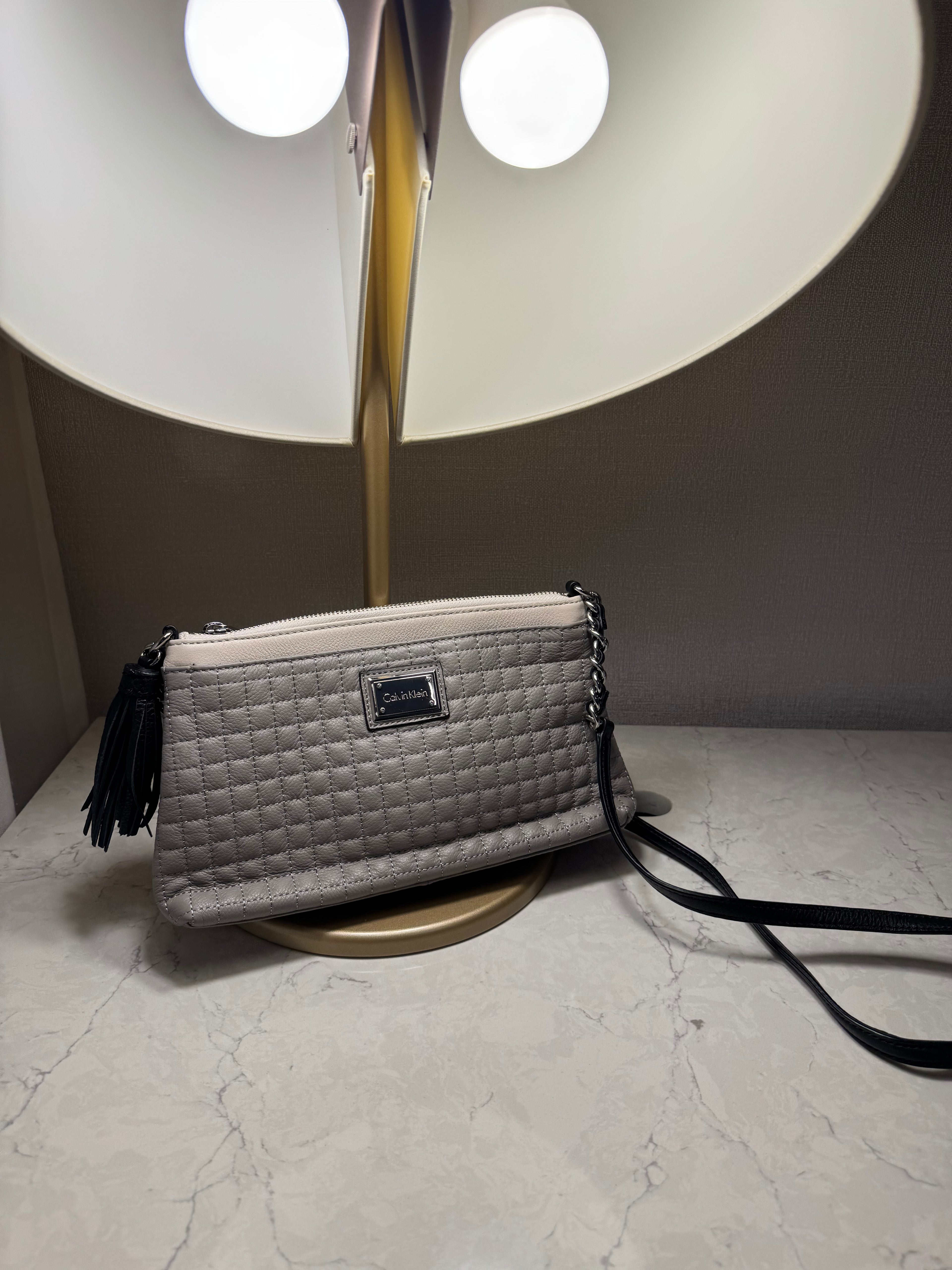 Cartera Calvin Klein cuero